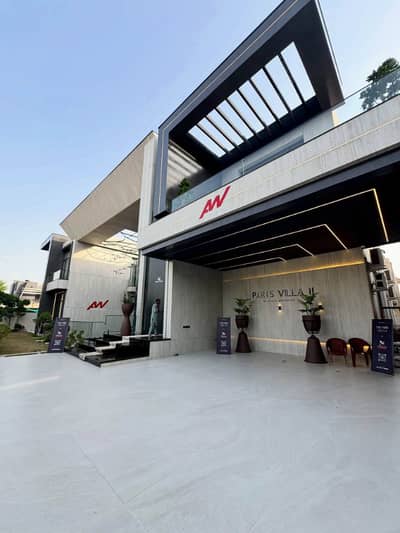 2 Kanal luxurious furnished palace