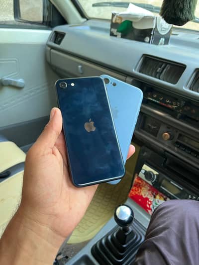 Apple iPhone SE