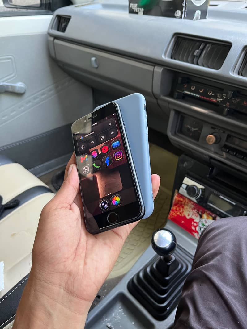 Apple iPhone SE 1