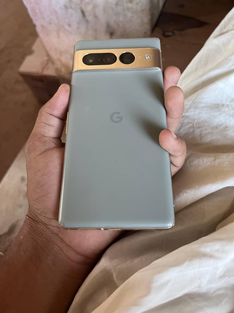 Google Pixel 7 Pro 2
