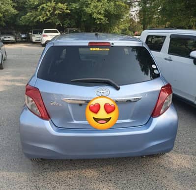 Toyota Vitz 2011