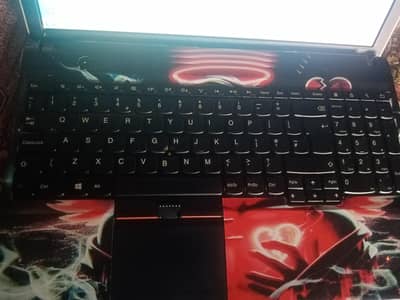 Lenovo thinkpaid 8 gb ram and hdd 300gb ssd 120gb