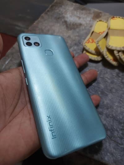 Infinix Hot 10i