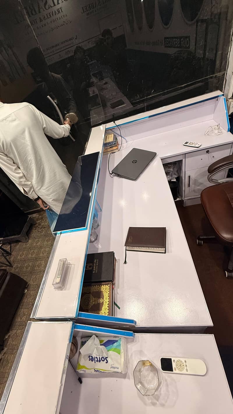 Office Table / Counter 3