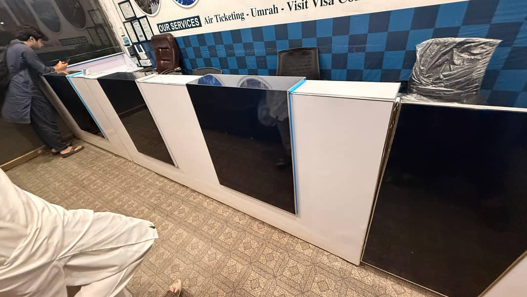 Office Table / Counter 14