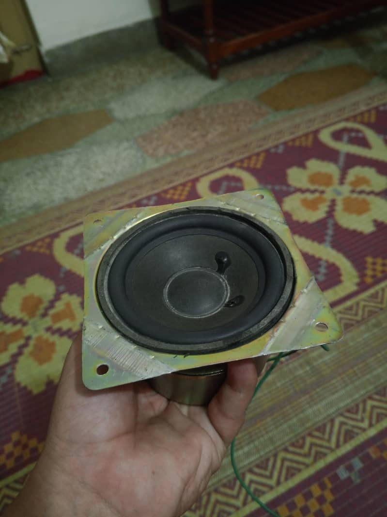 three woofer speaker 6