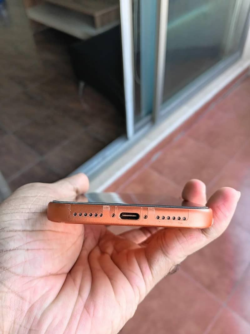iPhone 17 Pro Max (sim time available) 9