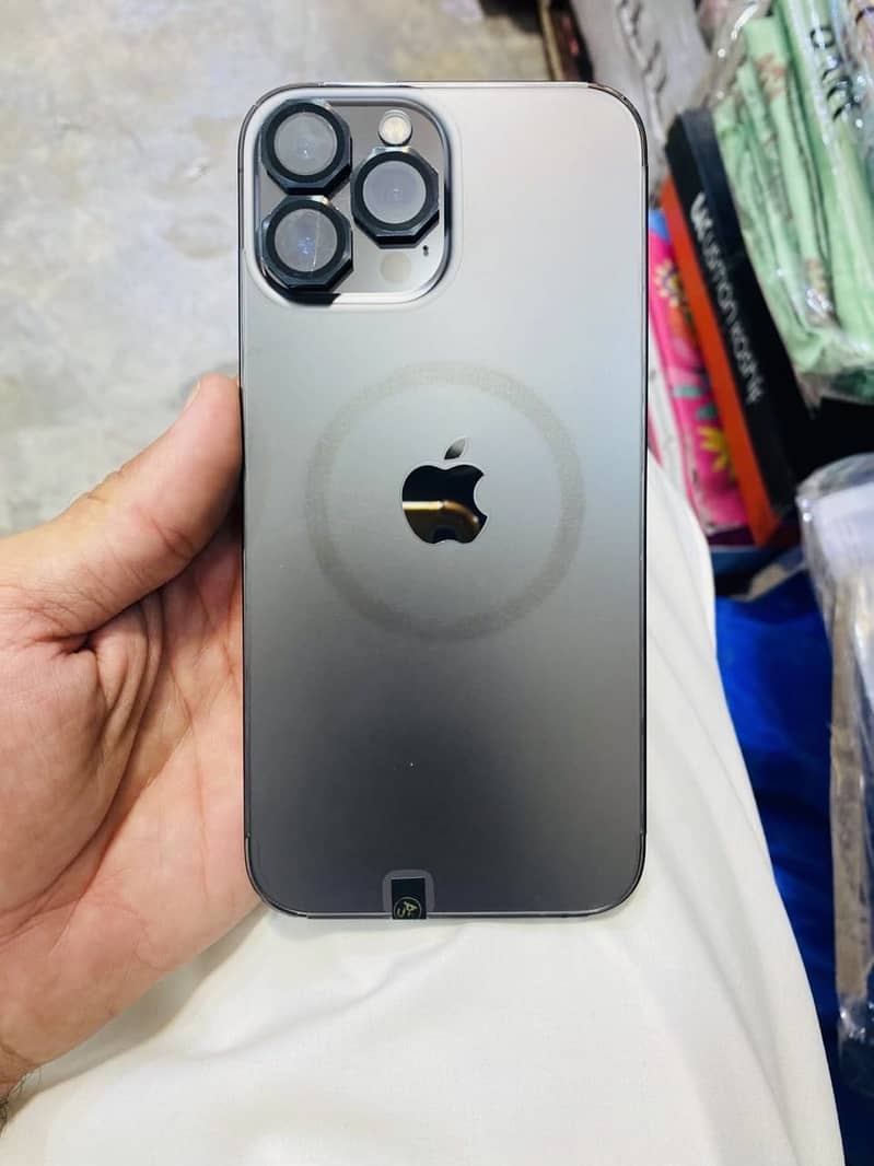 Apple iPhone 13 Pro Max 2