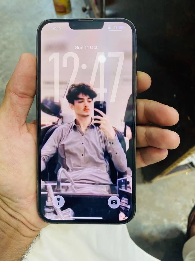 Apple iPhone 13 Pro Max 5