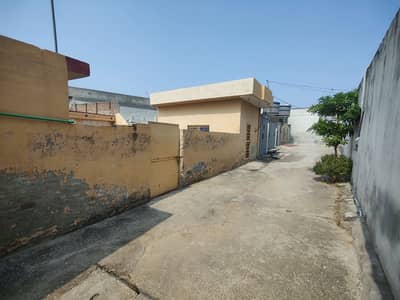 7 Marla Single Storey House Pani or bijli available