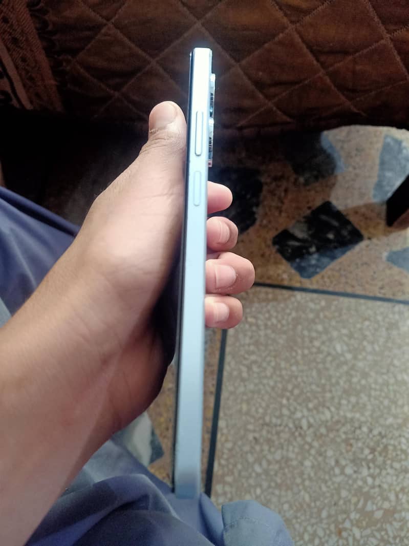 Realme Note 60 5