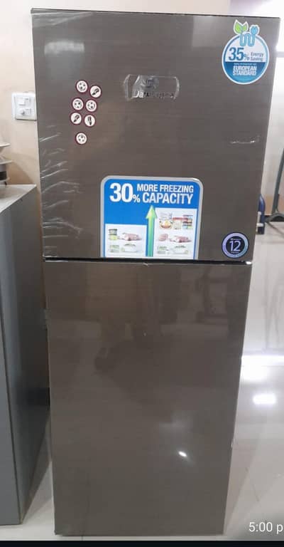 DAWLANCE SPACIOUS DOUBLE DOOR REFRIGERATOR WITH  12 YEARS WARRANTY.