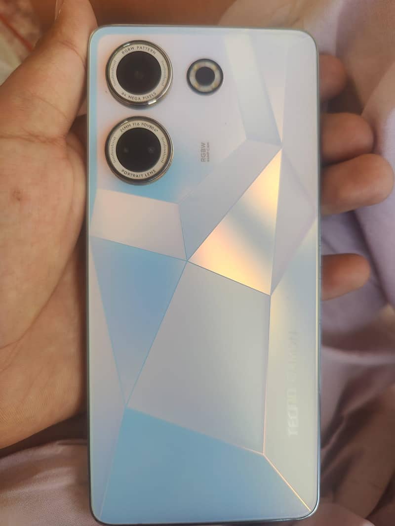 Tecno CAMON 20 3