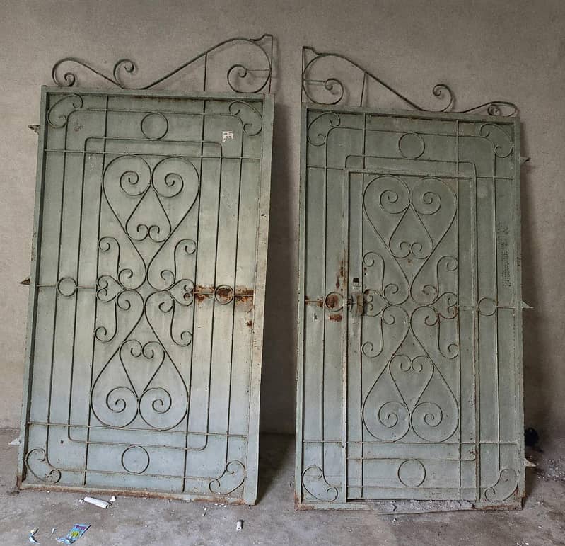 Main Gate Iron 1