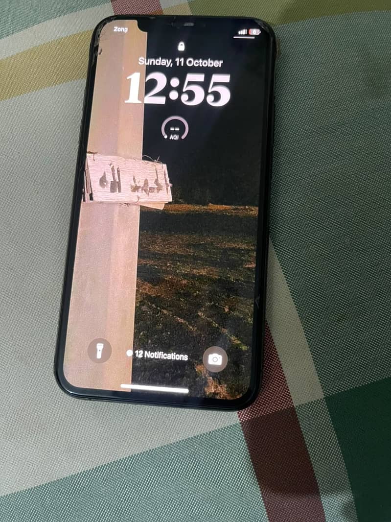 Apple iPhone XS 0