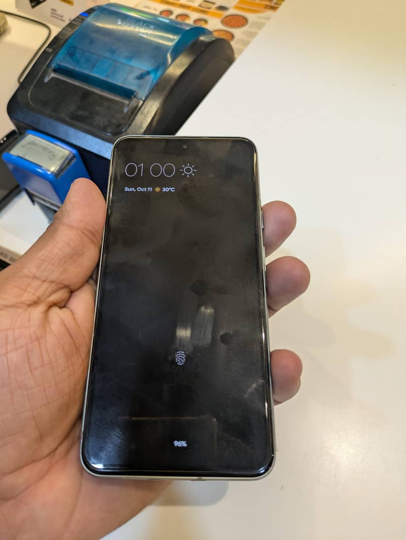 Google Pixel 8 1