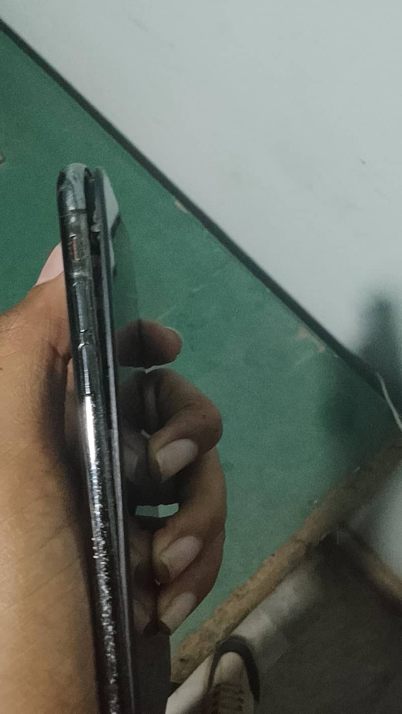 Apple iPhone X 0