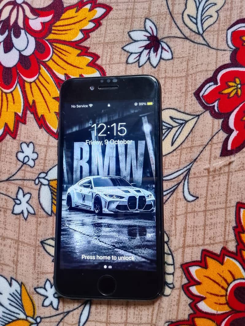 Apple iPhone 7 2