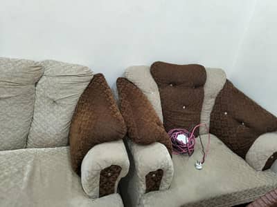 Comfortable Sofa Set (3+1+1) and Glass Table in Good Condition