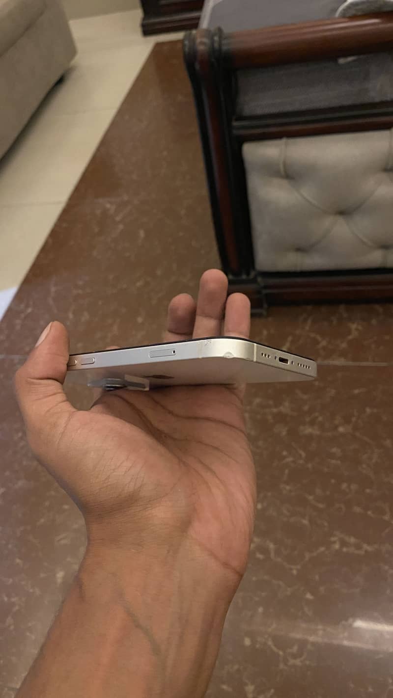Apple iPhone 13 3