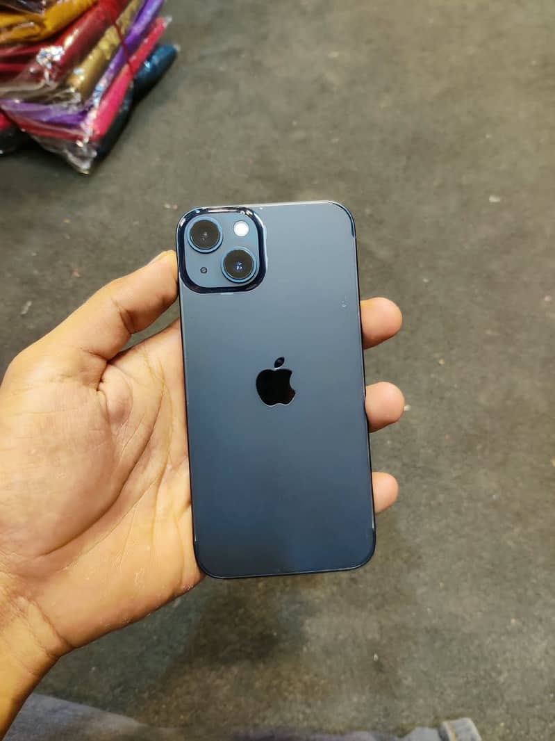Apple iPhone 13 1