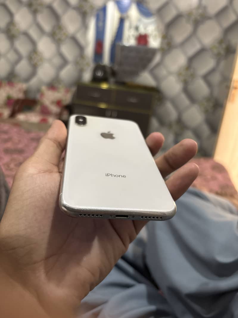 Apple iPhone X 1