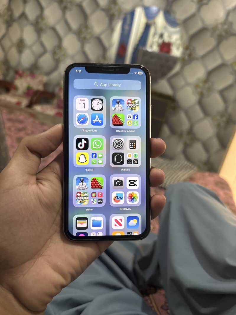 Apple iPhone X 2
