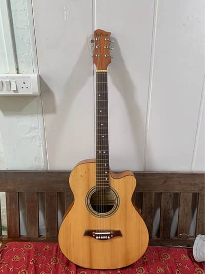 I have a bignner playing guitar