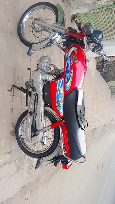 Honda CD 70 for sale in good condition. 130k demand