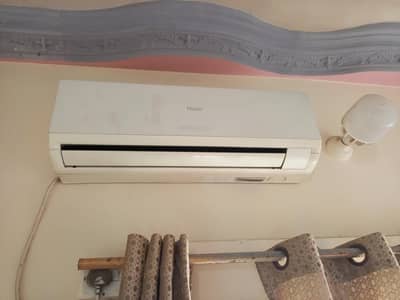 Haier 1 ton non inverter Ac