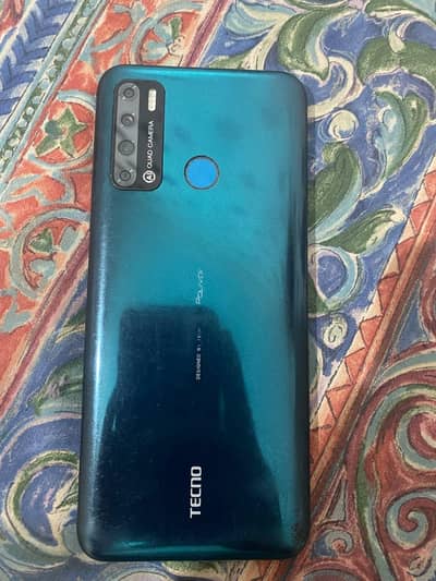 Tecno Pova 4 6 128 6000 mah batrey