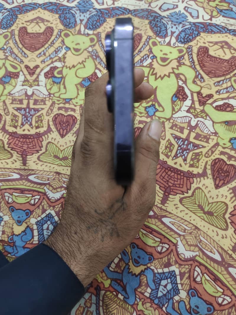 Apple iPhone 14 Pro Max 2