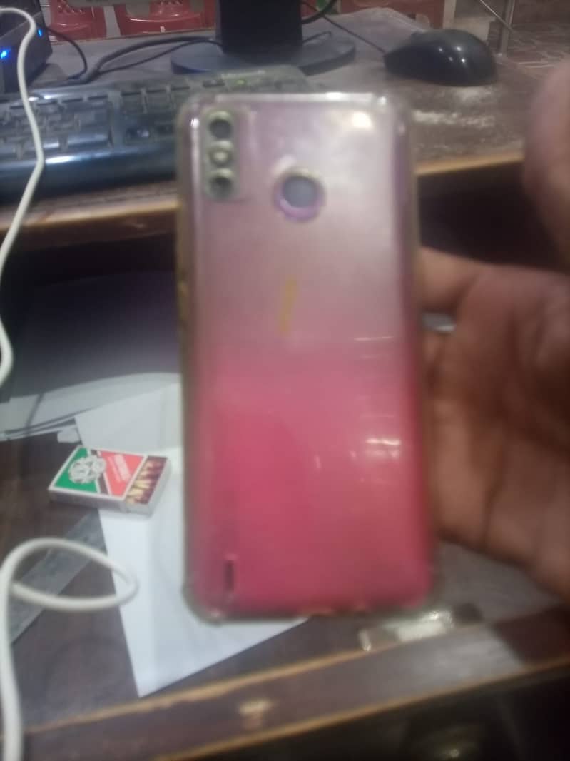Tecno Spark 4 1