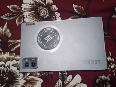 Lenovo legion y700