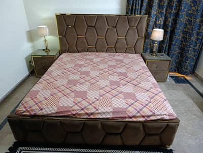 Luxury King Size Bed Set 72x78 with Mattress, Side Table, Dressing Tab