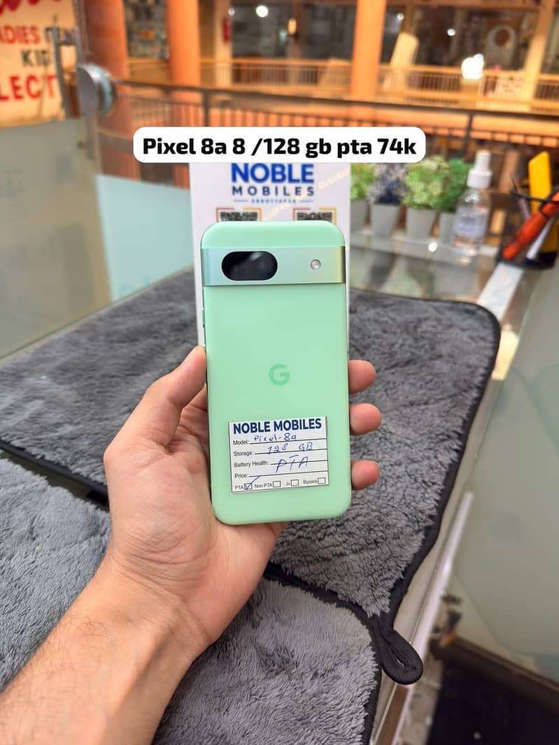 Apple iPhone 15 9