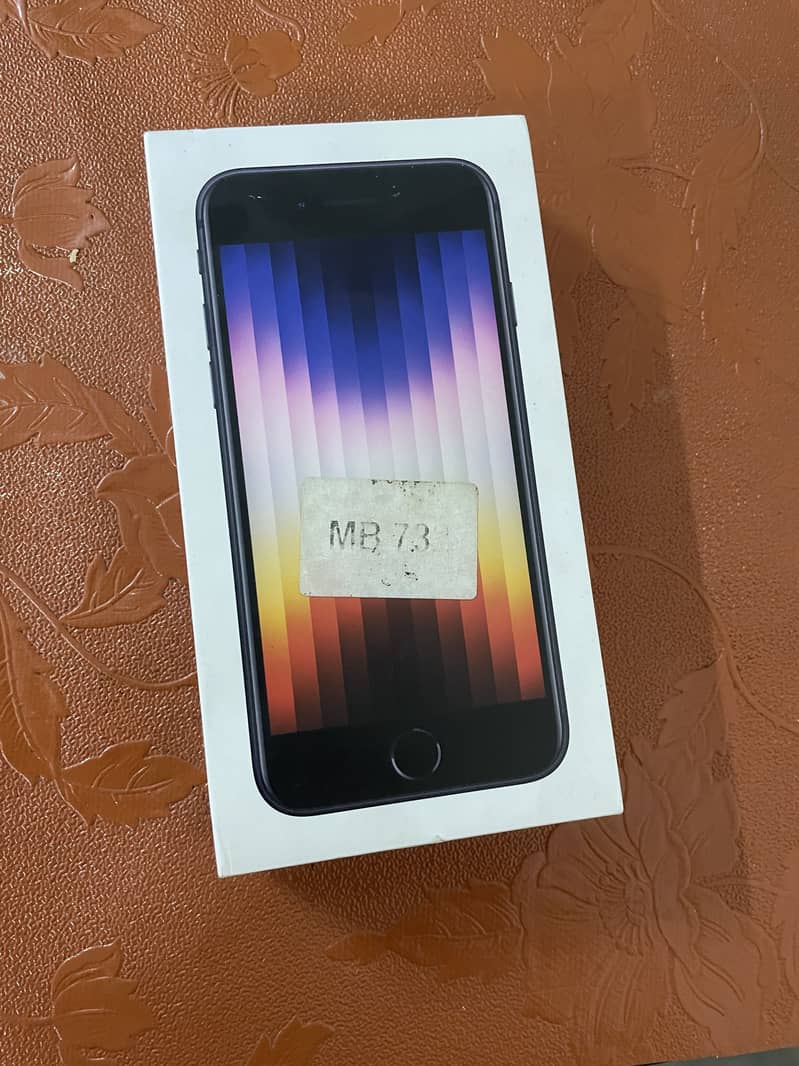 Apple iPhone SE 3rd third generation iphone 13 pro max processor 1