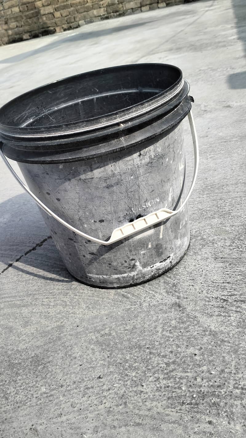 Buckets Balti 2