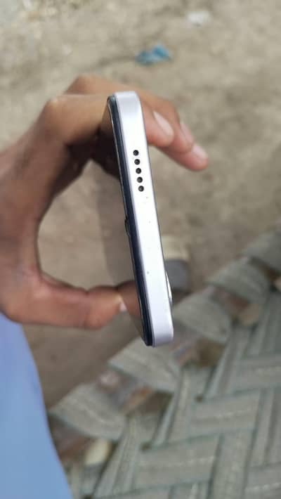 Vivo Y04