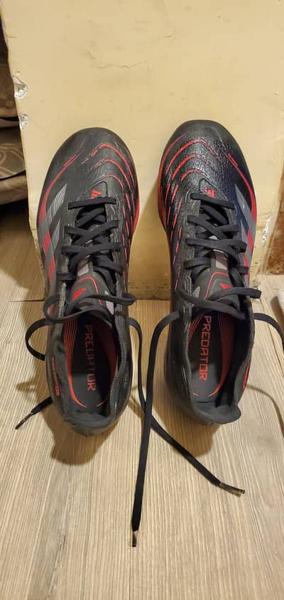 football shoes size UK 7.5