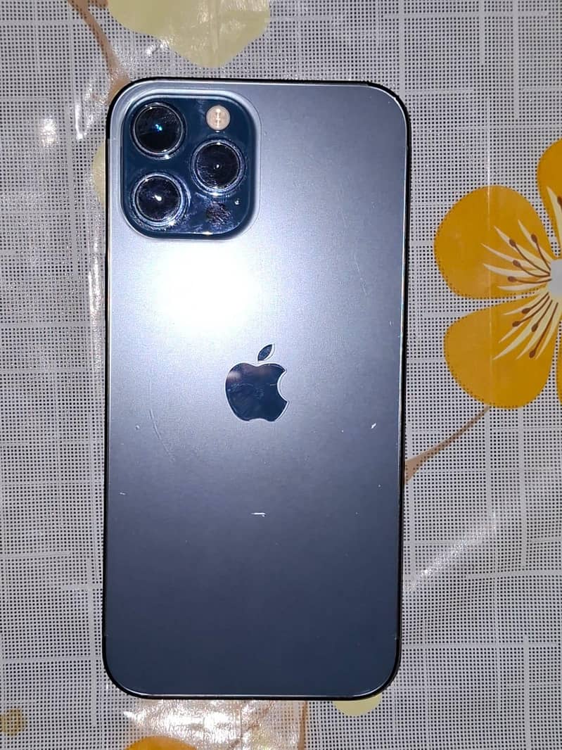 Iphone 12 pro max 1