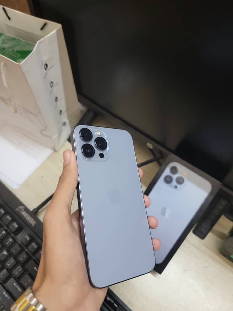 Apple iPhone 13 Pro Max 13