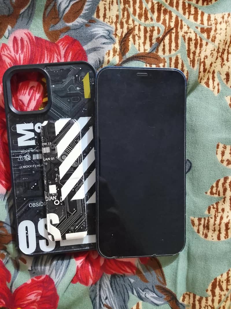 Apple iPhone 12 2