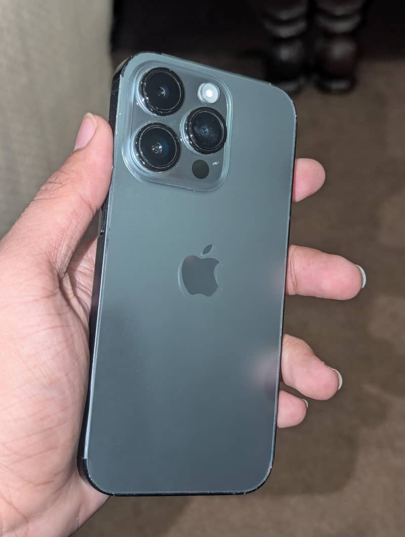 Apple iPhone 14 Pro 0