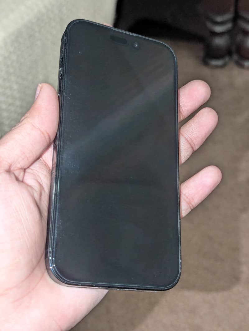 Apple iPhone 14 Pro 1