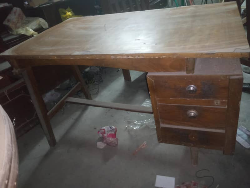 computer table 1
