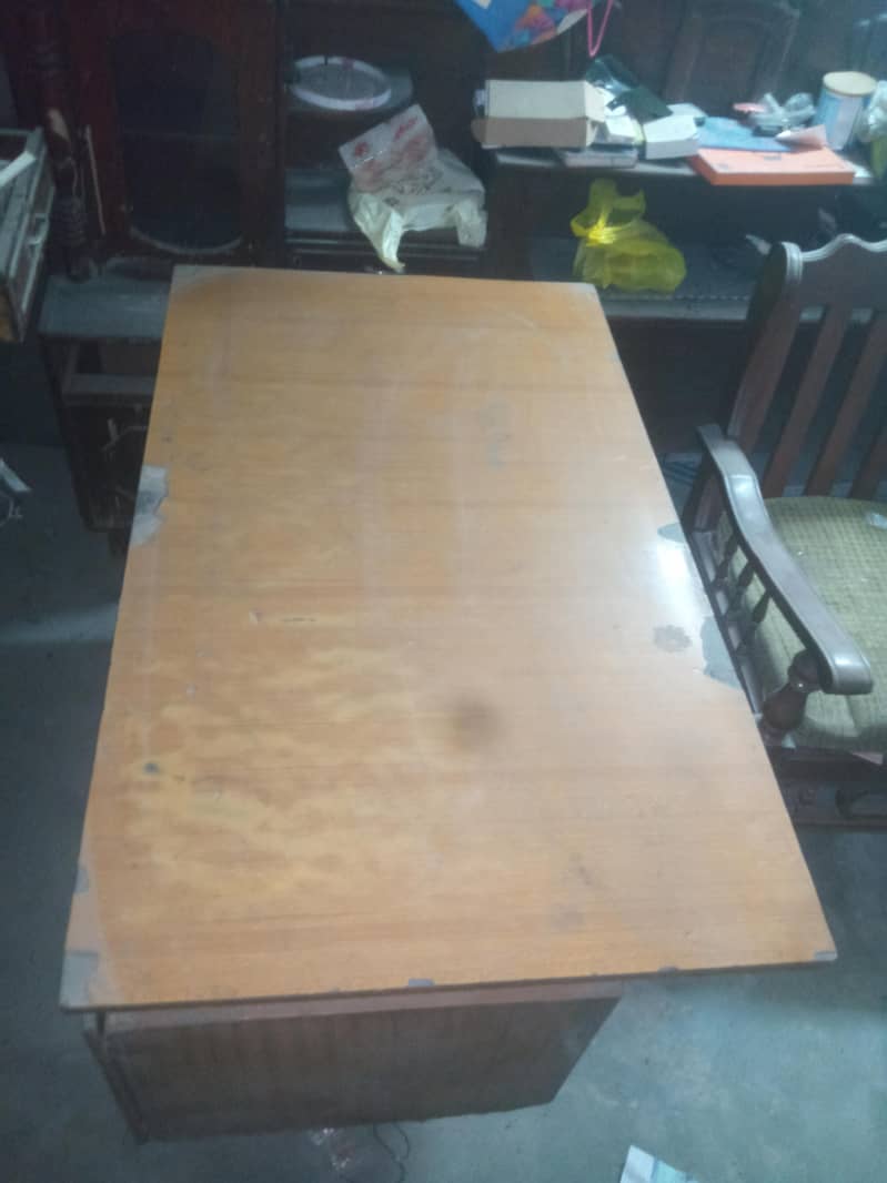 computer table 3
