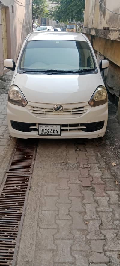 Daihatsu Mira 2015