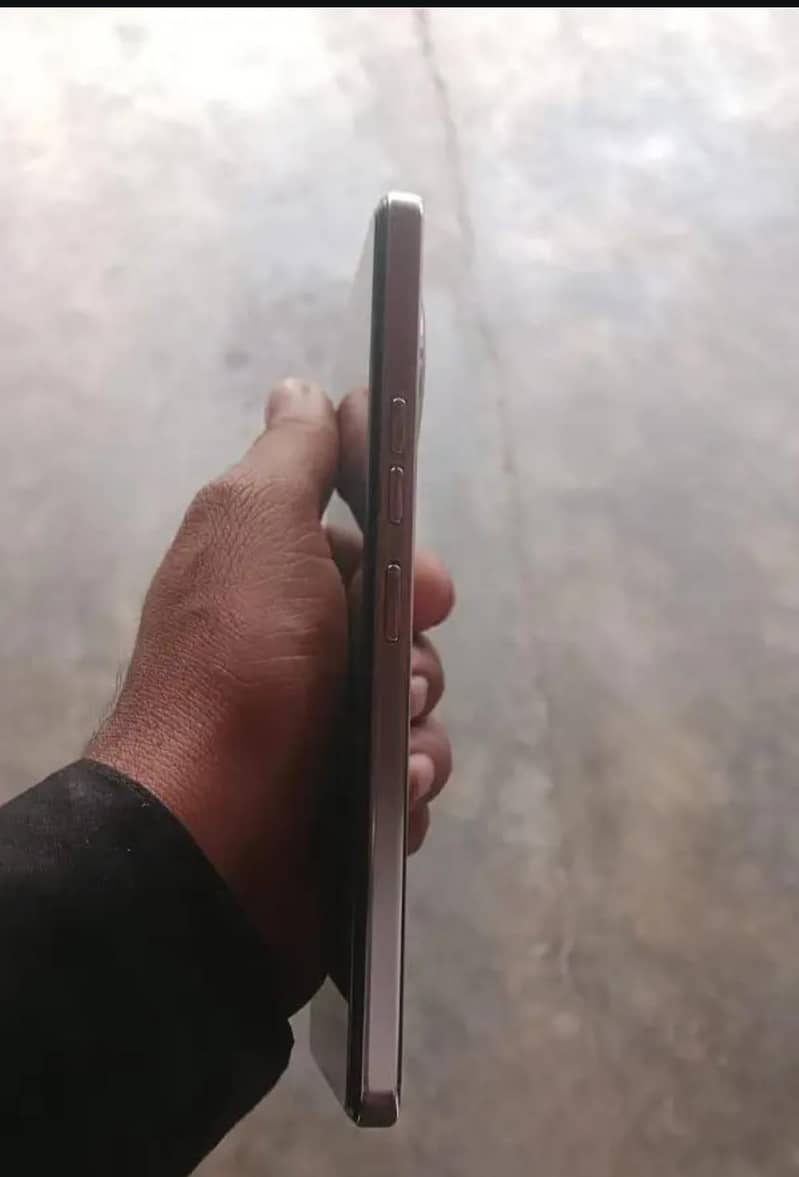 Tecno CAMON 30 1