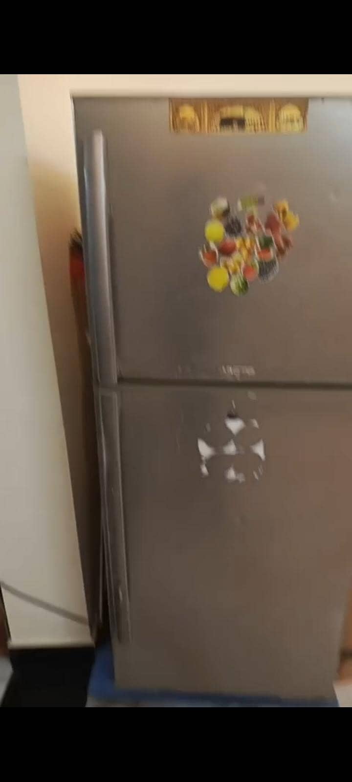 Refrigerator 0